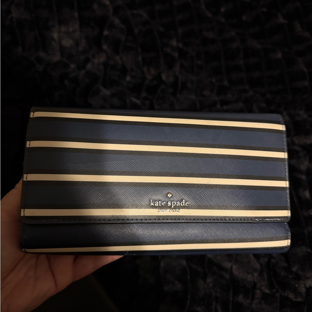 Kate Spade Stripped Wallet with Elegant Design